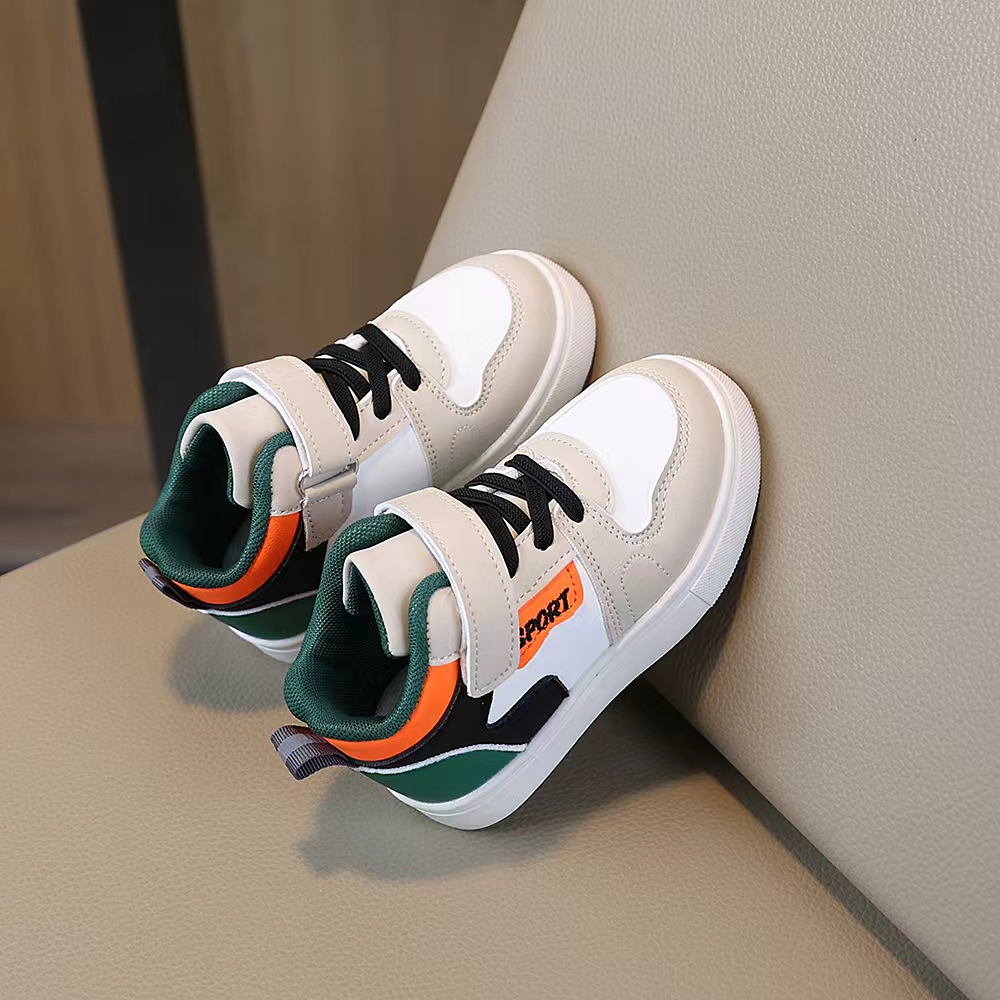 COMFY KIDS キッズ 3-8 歳用 グレー マルチカ - Sneaker Zone のレビューと価格