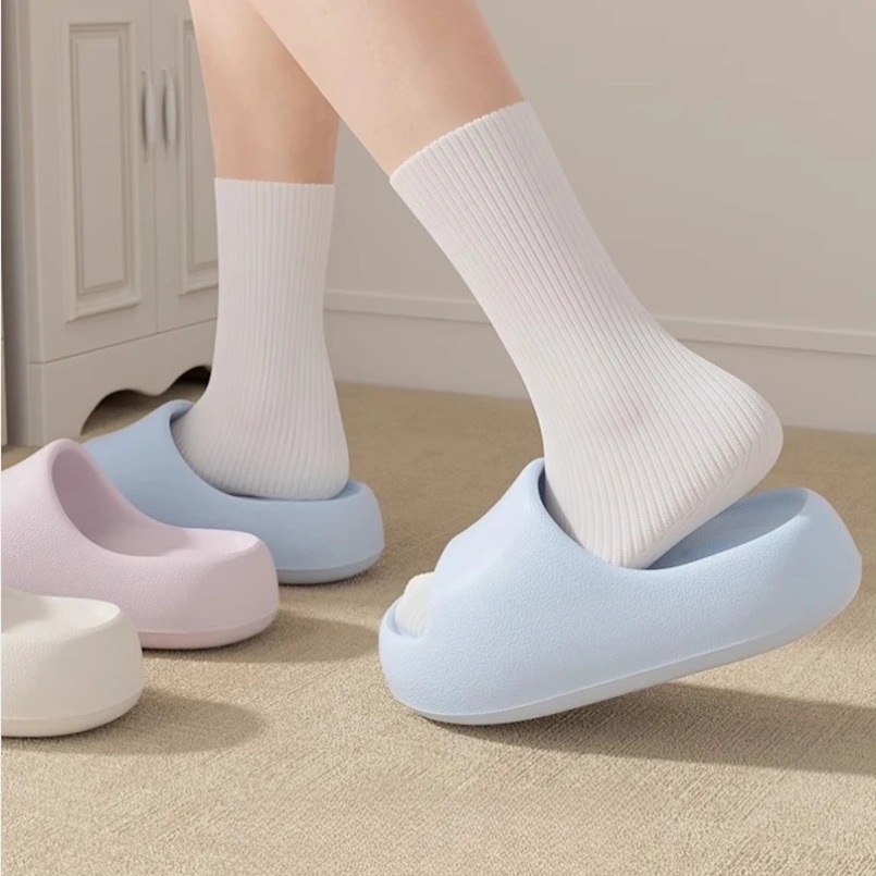 女性用ハウススリッパ クラウドラバープラットフォーム 夏用ソ - Sneaker Care Set のレビューと価格
